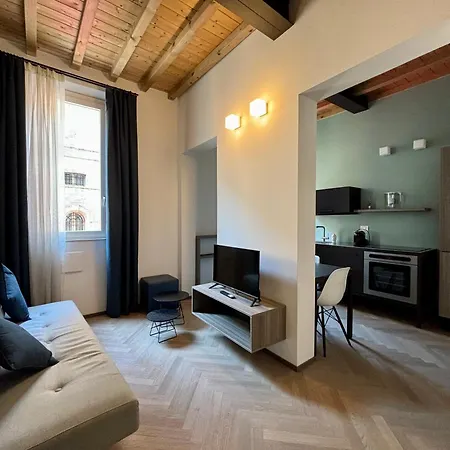 Saragozza 2 Intero In Centro Storico Wifi E Parcheggio Gratuito Apartment Modena