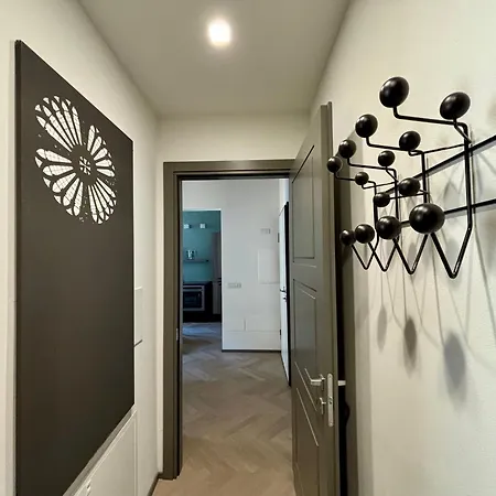 Saragozza 2 Intero In Centro Storico Wifi E Parcheggio Gratuito דירה מודנה