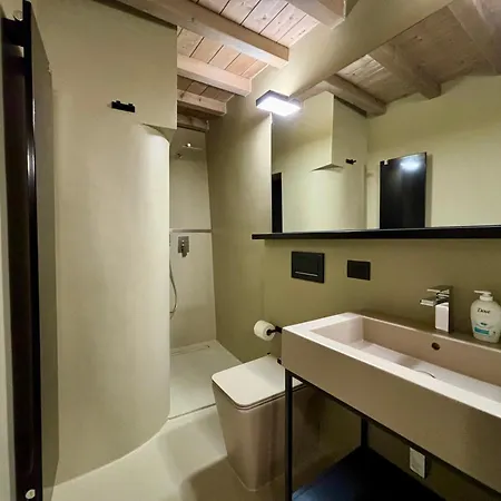 Saragozza 2 Intero In Centro Storico Wifi E Parcheggio Gratuito דירה מודנה